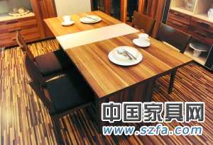 進口板材制造的板式家具往往更受消費者青睞。本報記者 尹亞飛 攝