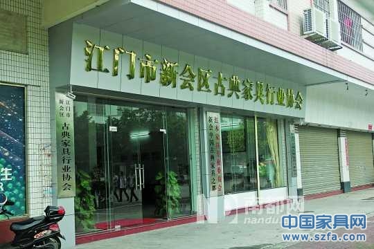 邱德厚一一回應(yīng)質(zhì)疑。