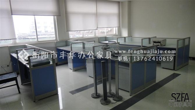 衡陽豐華辦公家具，專業(yè)承接辦公家具相關(guān)工程。歡迎新老客戶訂購、洽談！！