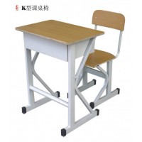 木質(zhì)學(xué)生課桌椅價格差在哪里